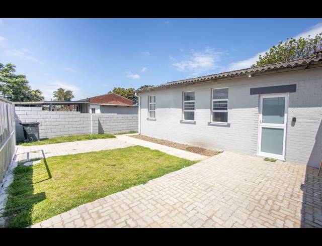 2 BEDROOM HOUSE FOR SALE IN WILLOW PARK
